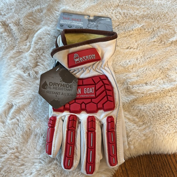 Nwt. Goat hide gloves. Cut resistant - Picture 3 of 6